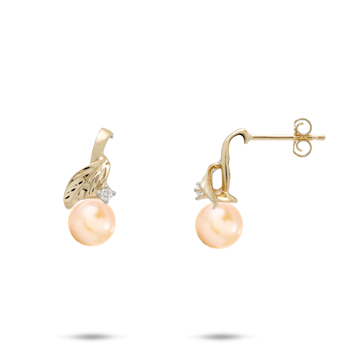 A pair of 14k yellow gold diamond-cut maile lef stud earrings with a single diamond accent and peach freshwater pearl, shown with a front and side view against a white background