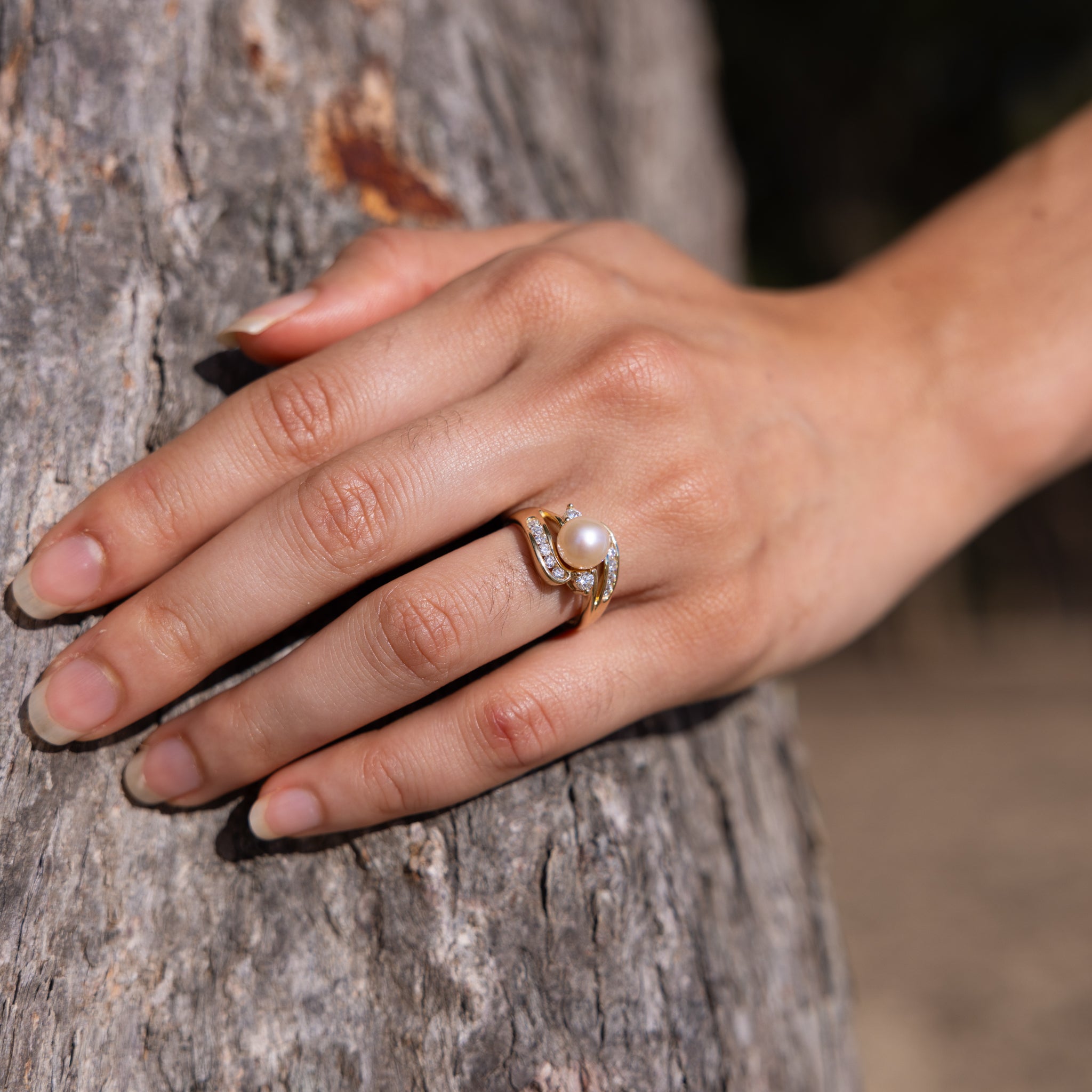 Pick A Pearl Sparkling Seas Ring in Gold with Diamonds