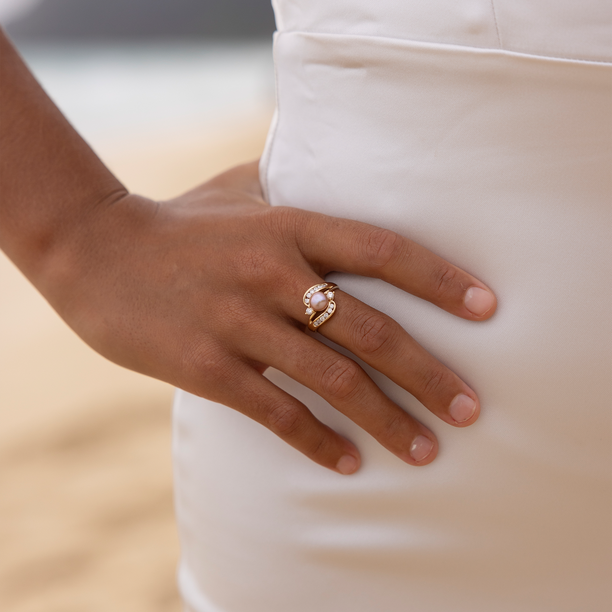 Pick A Pearl Sparkling Seas Ring in Gold with Diamonds