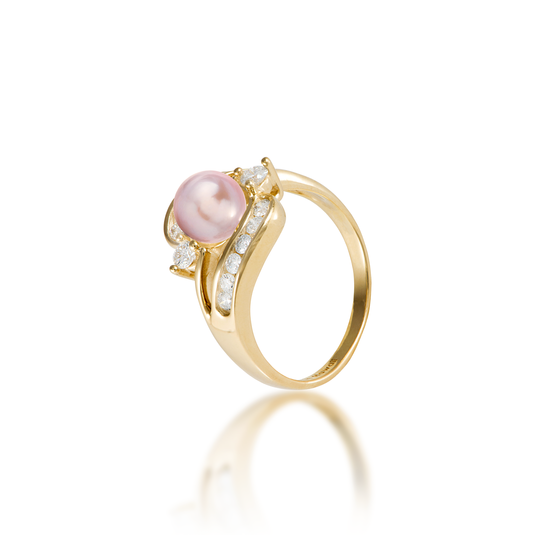 Pick A Pearl Sparkling Seas Ring in Gold with Diamonds