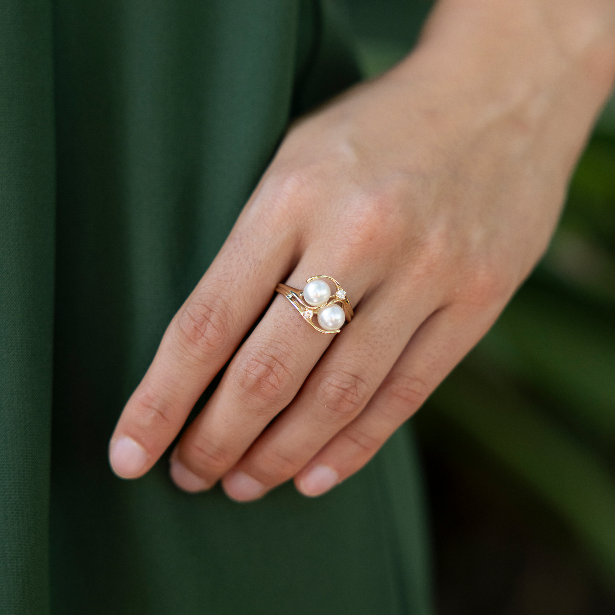 Pick A Pearl Ring in Gold with Diamonds