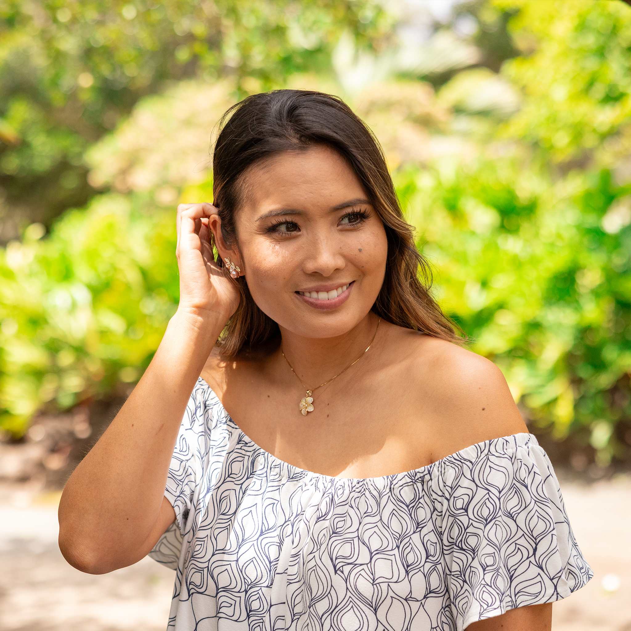 Plumeria Yellow Sapphire Pendant in Gold with Diamonds - 20mm