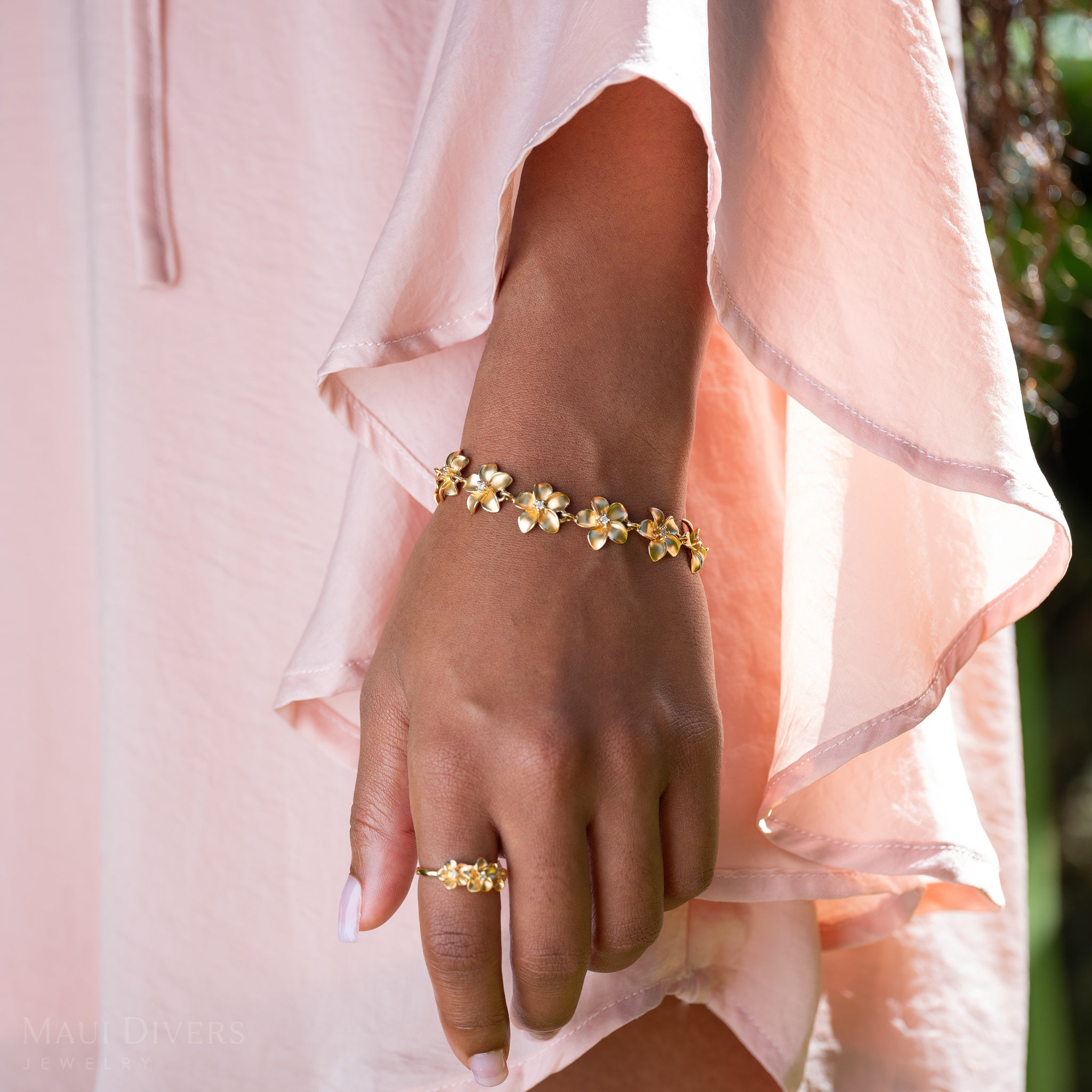 Plumeria Bracelet in Gold with Diamonds - 13mm - Size 7.25"