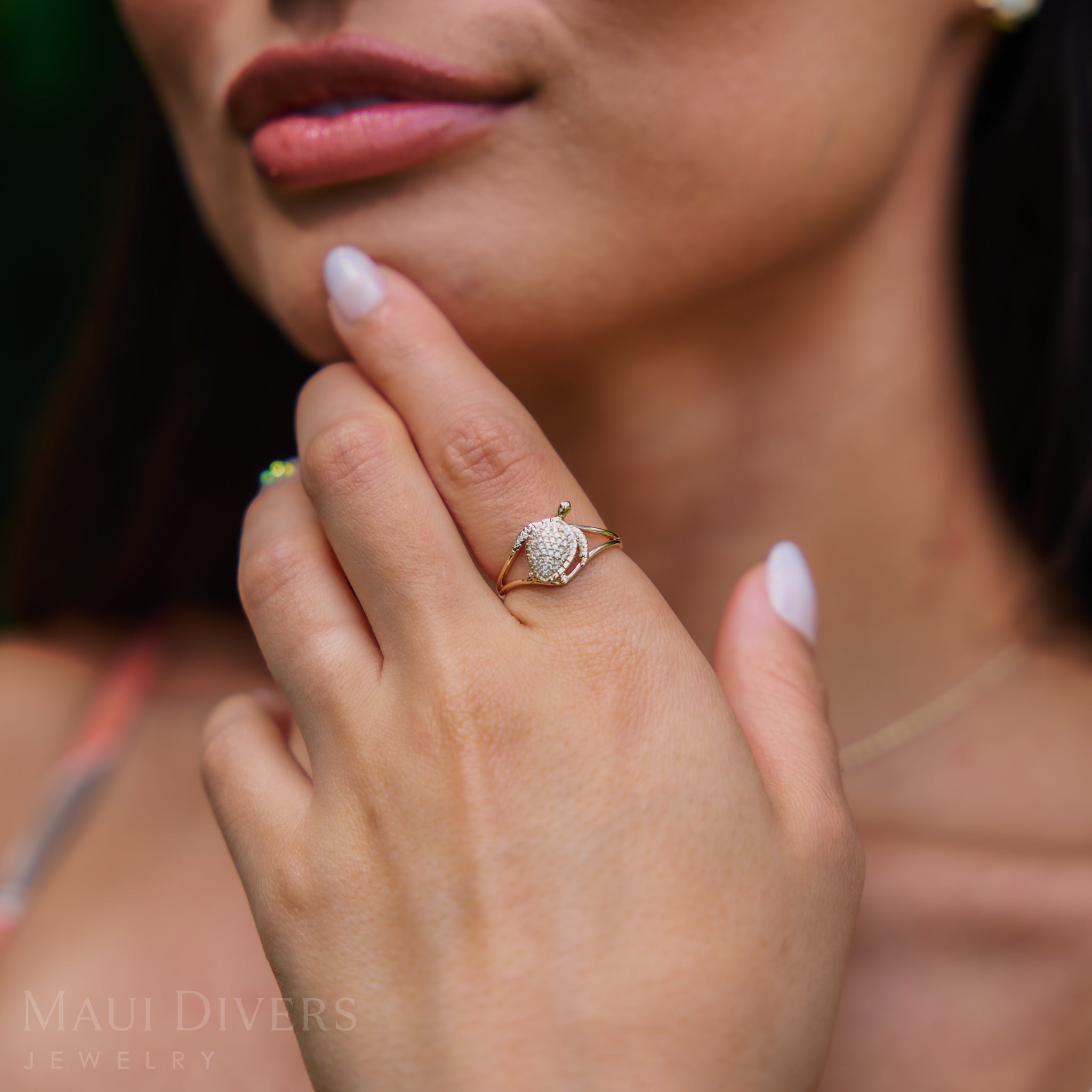 Honu Ring in Gold with Diamonds - 13mm