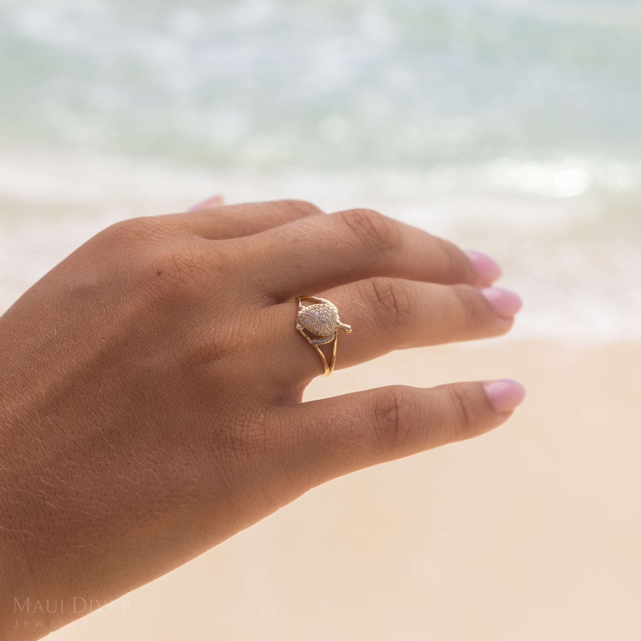 Honu Ring in Gold with Diamonds - 13mm