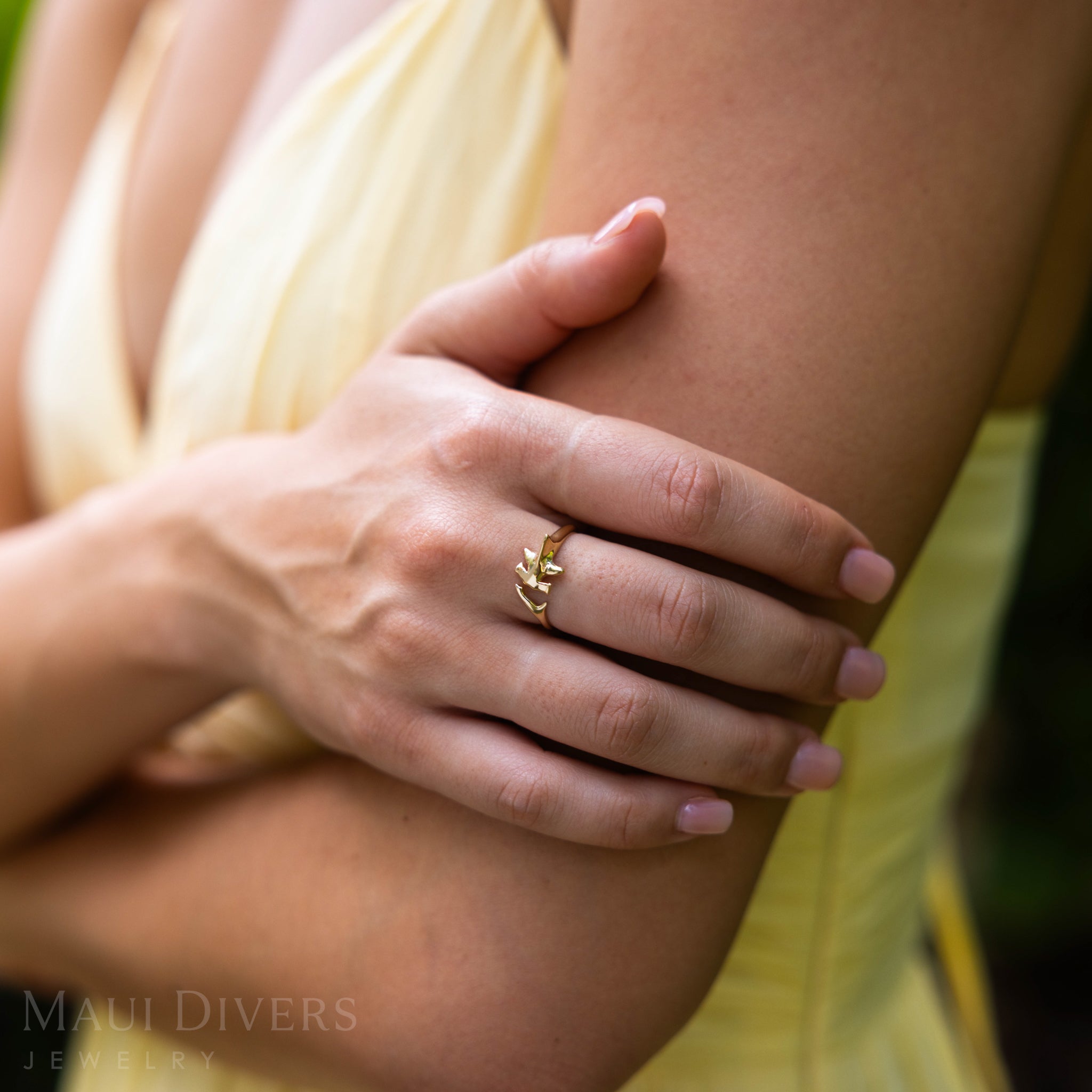 Hammerhead Shark Ring in Gold