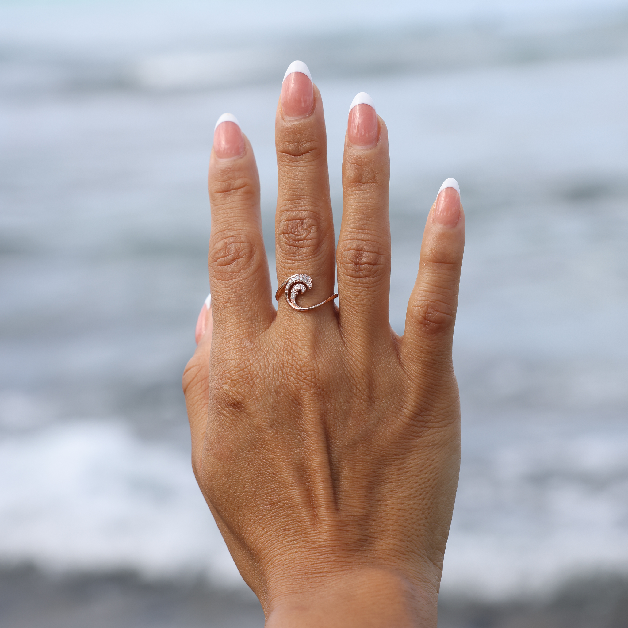Nalu Ring in Rose Gold with Diamonds - 12mm