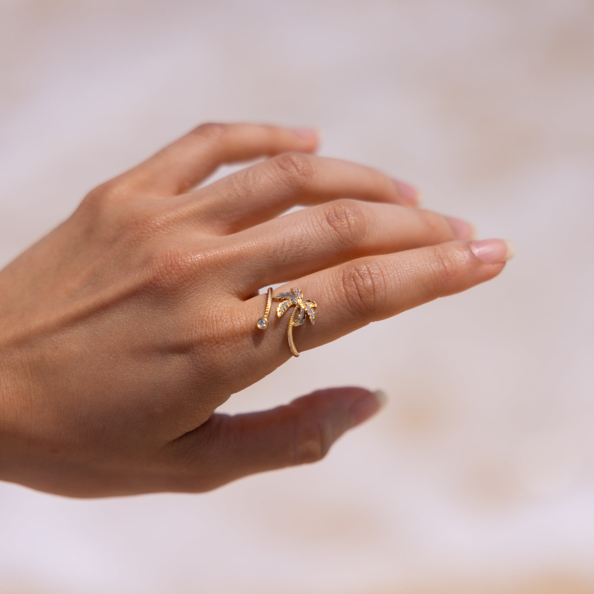 Paradise Palms - Palm Tree Ring in Gold with Diamonds - 18mm