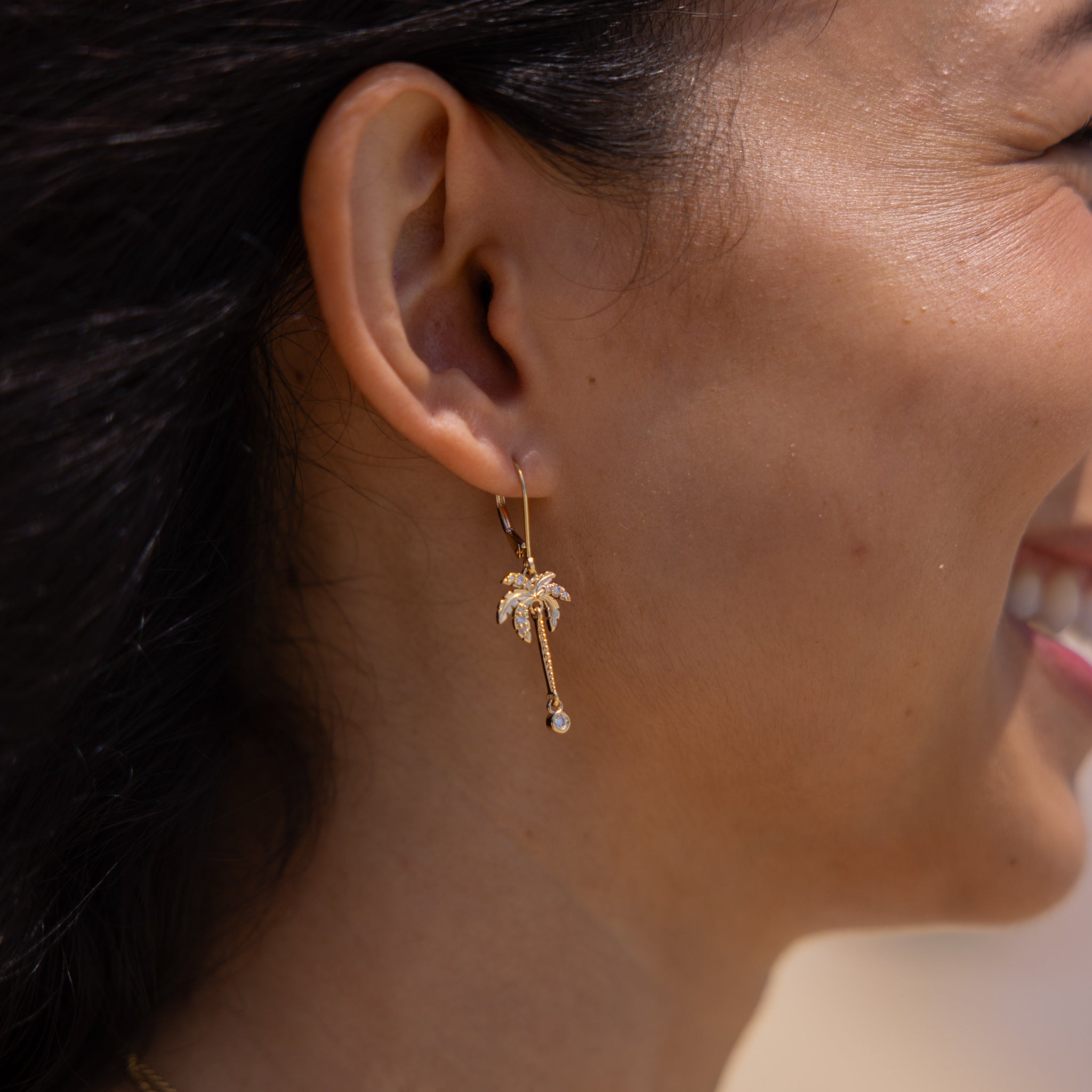 Paradise Palms - Palm Tree Earrings in Gold with Diamonds - 24mm