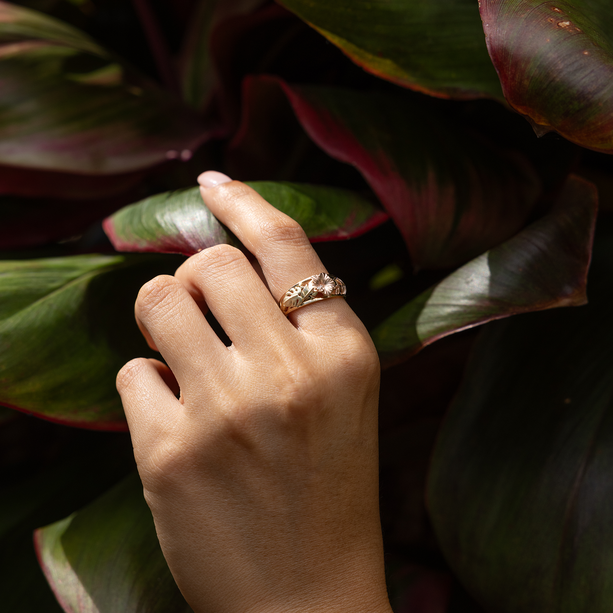 ハワイアン ガーデンズ ハイビスカス リング ダイヤモンド トライカラー ゴールド - 8mm