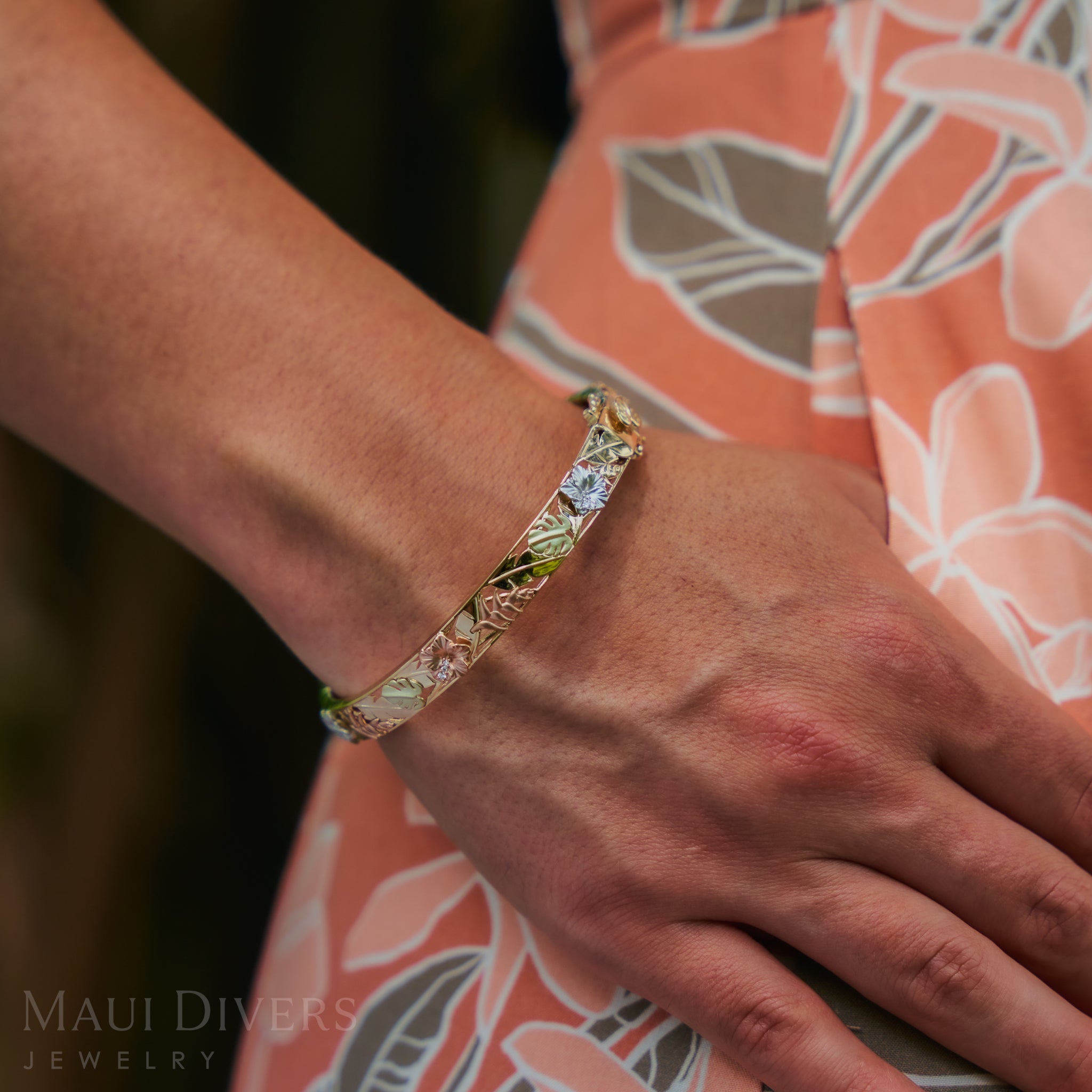 Hawaiian Gardens Hibiscus Bracelet in Four Tone Gold with Diamonds - 8mm