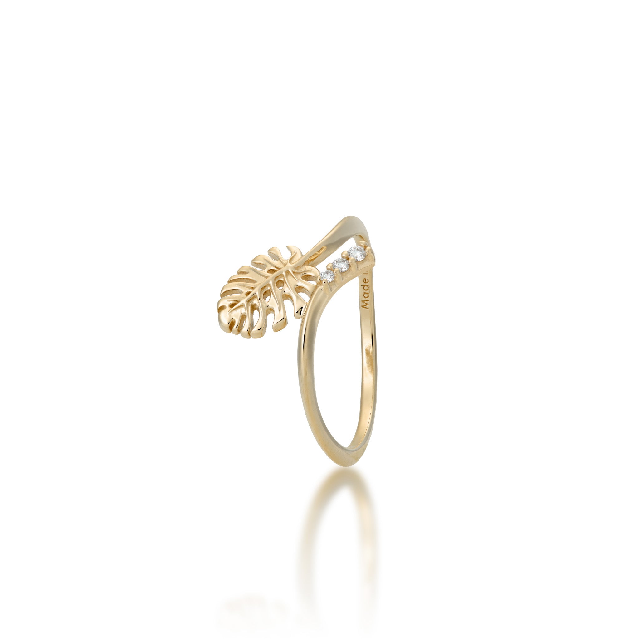 9mm Monstera Ring in 14l Yellow Gold with Diamonds on a white background