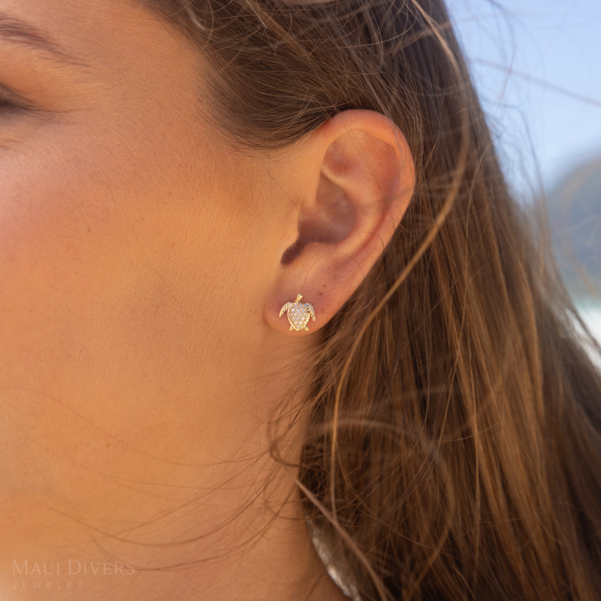 Honu Earrings in Gold with Diamonds - 10mm