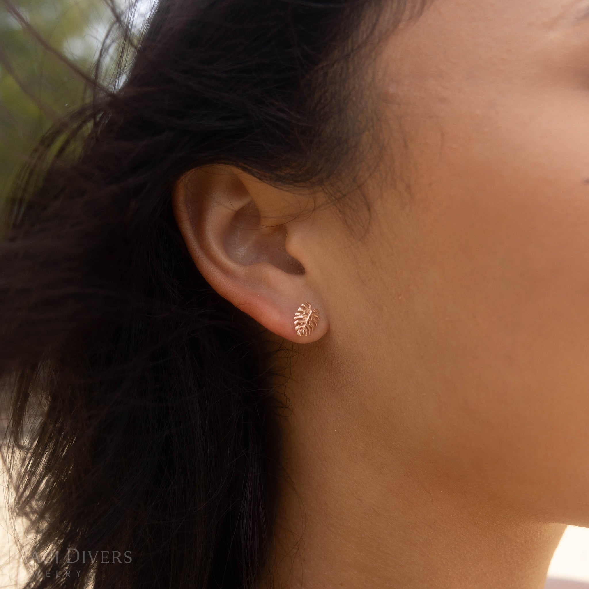 Monstera Earrings in Rose Gold - 9mm