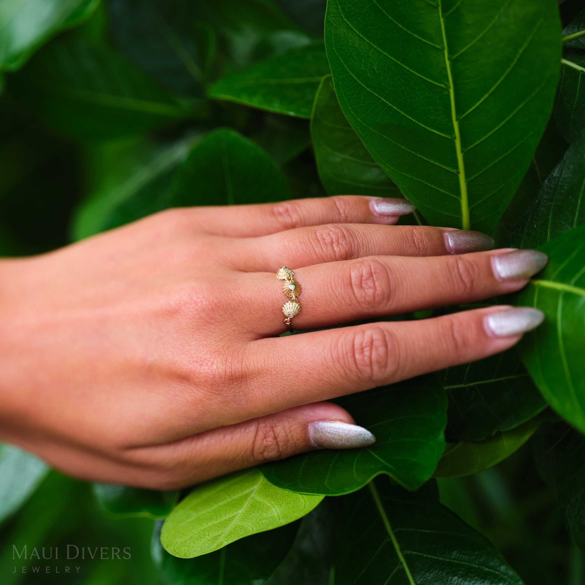 ʻOpihi Ring in Gold with Diamond - 6mm