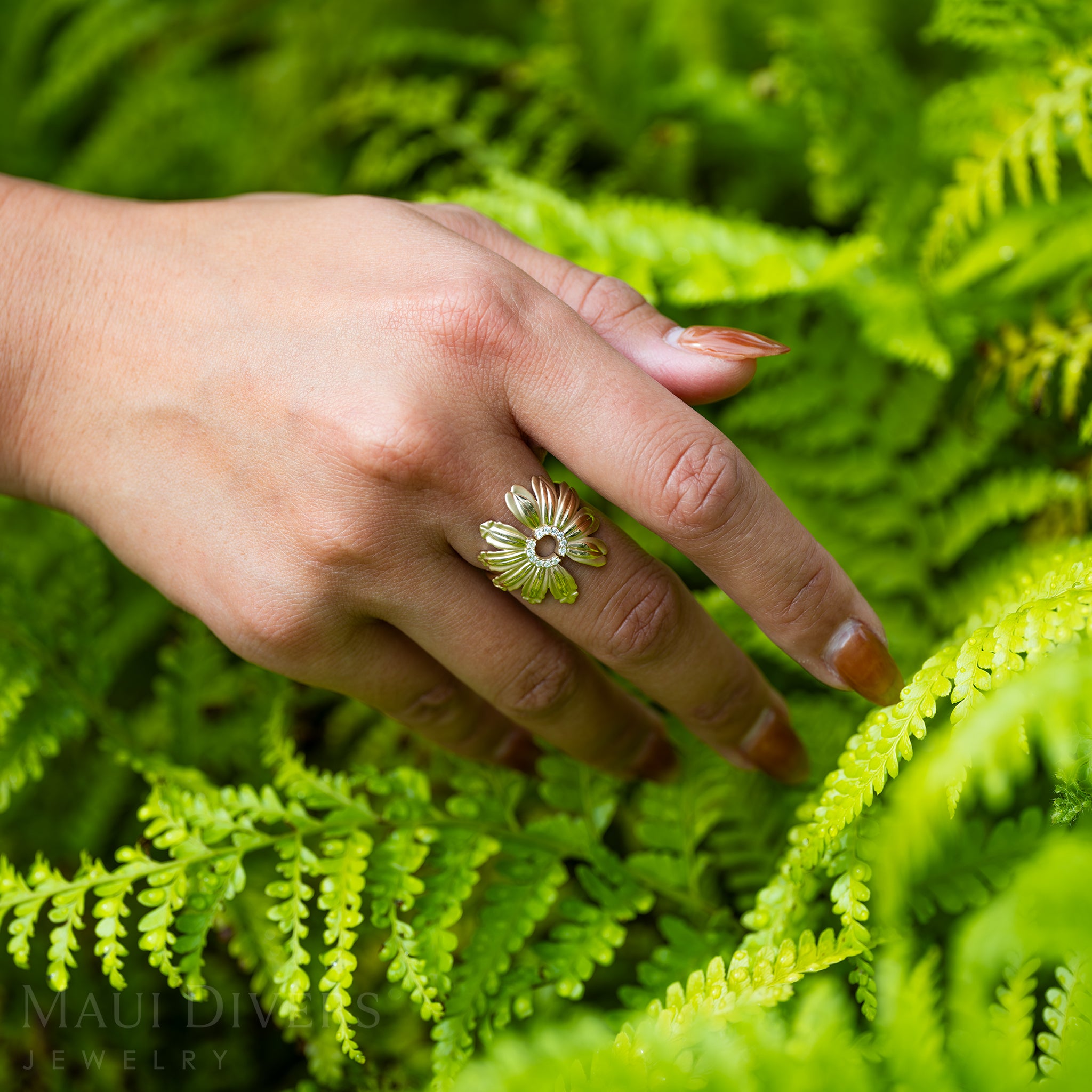 Beach & Mountain Naupaka Ring in Gold with Diamonds
