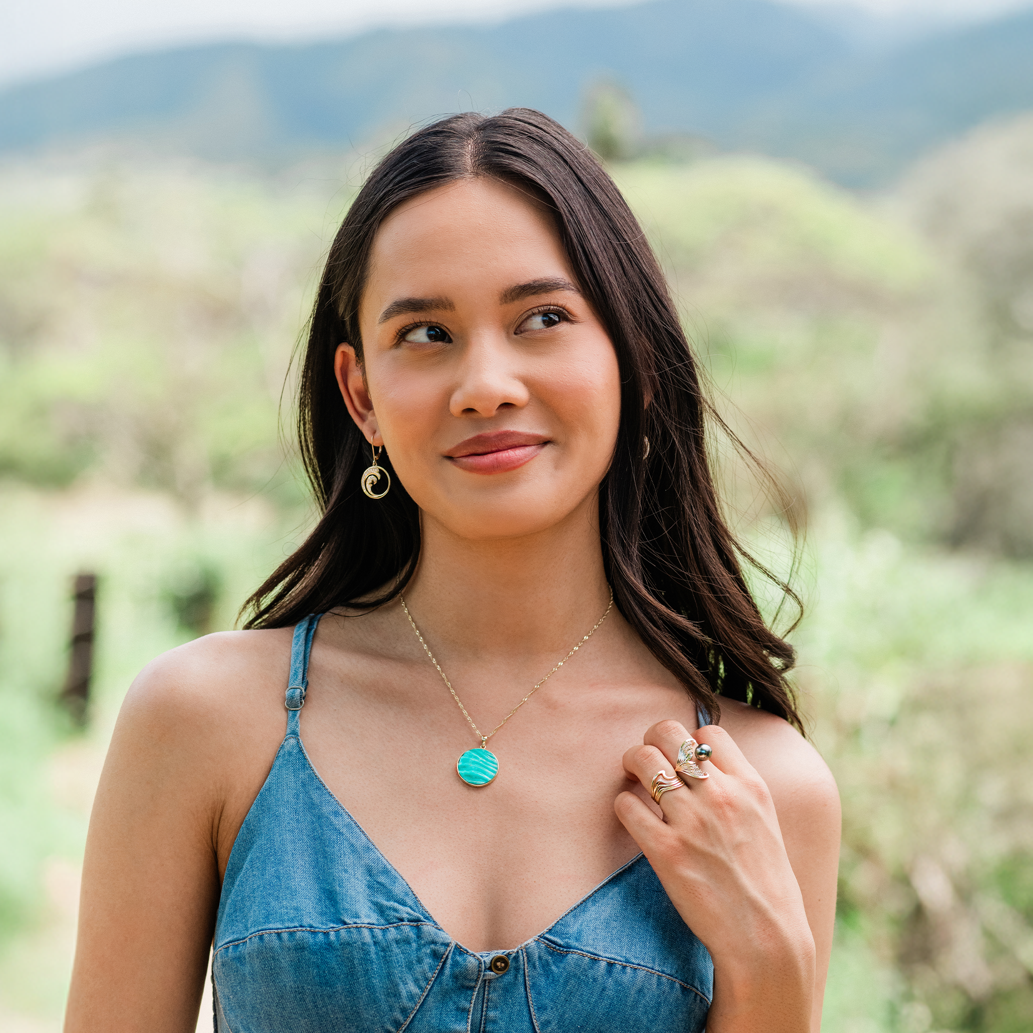 Nalu Earrings in Gold with Diamonds - 18mm