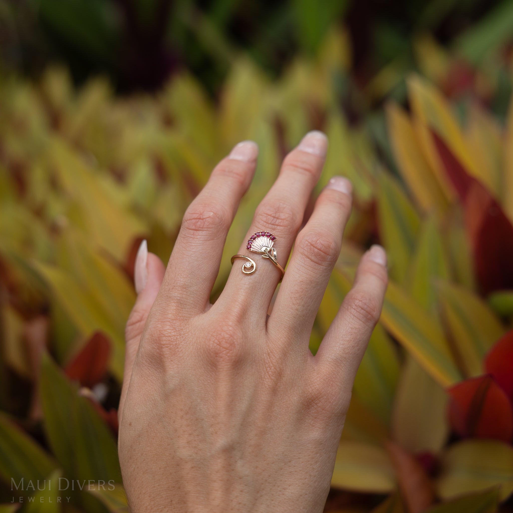 ʻŌhiʻa Lehua Ruby Ring in Two Tone Gold with Diamond - 18mm
