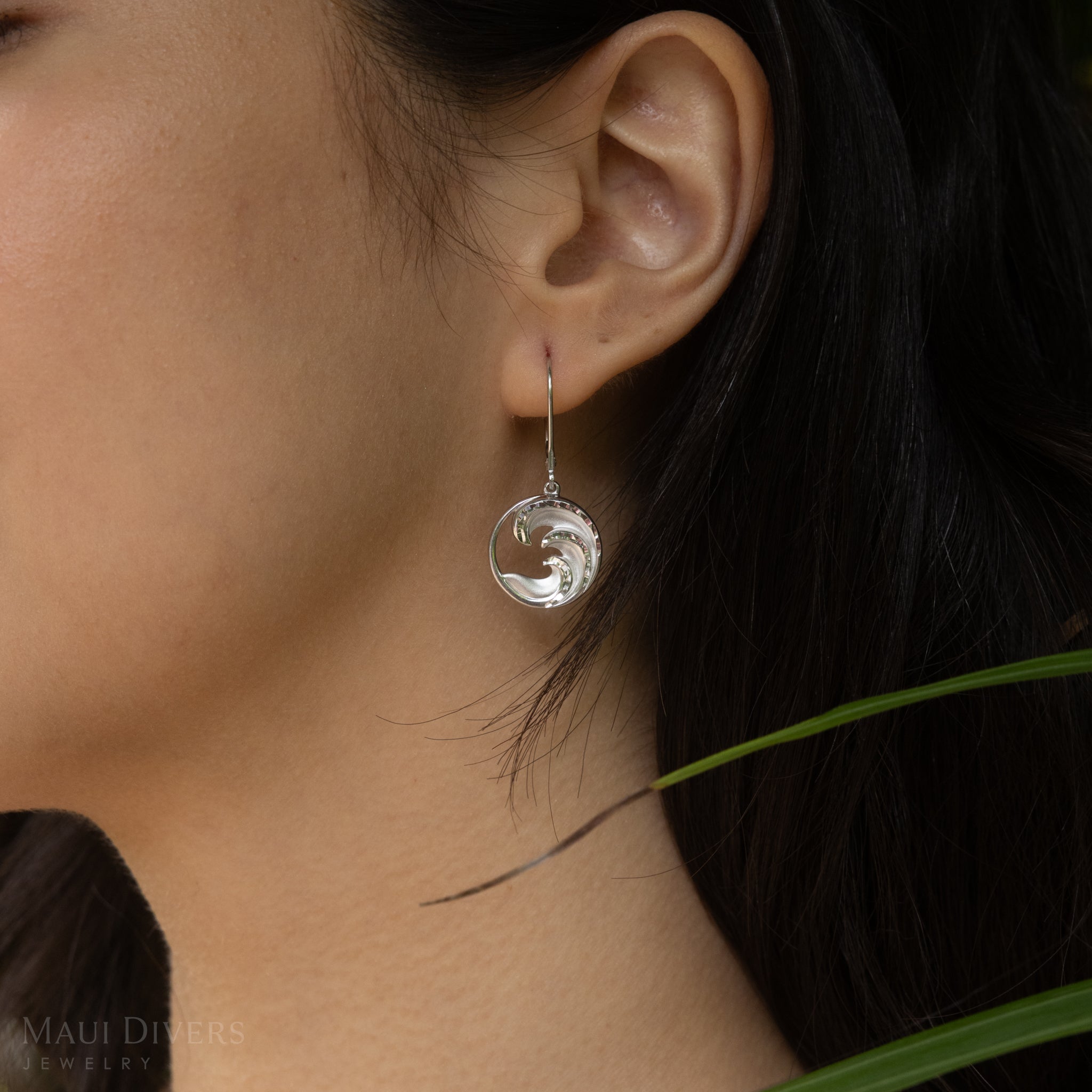 Nalu Earrings in Sterling Silver - 35mm