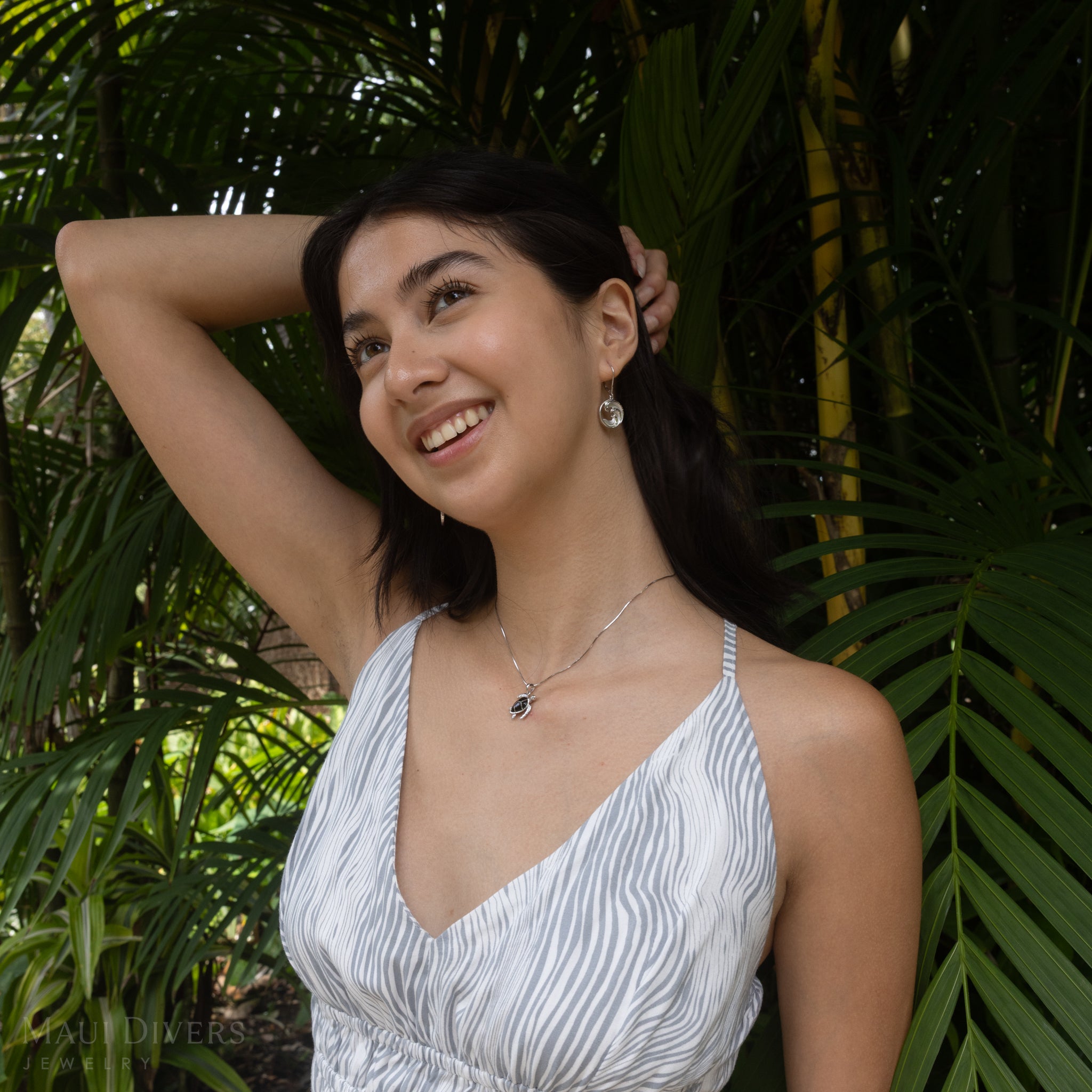 Nalu Earrings in Sterling Silver - 35mm