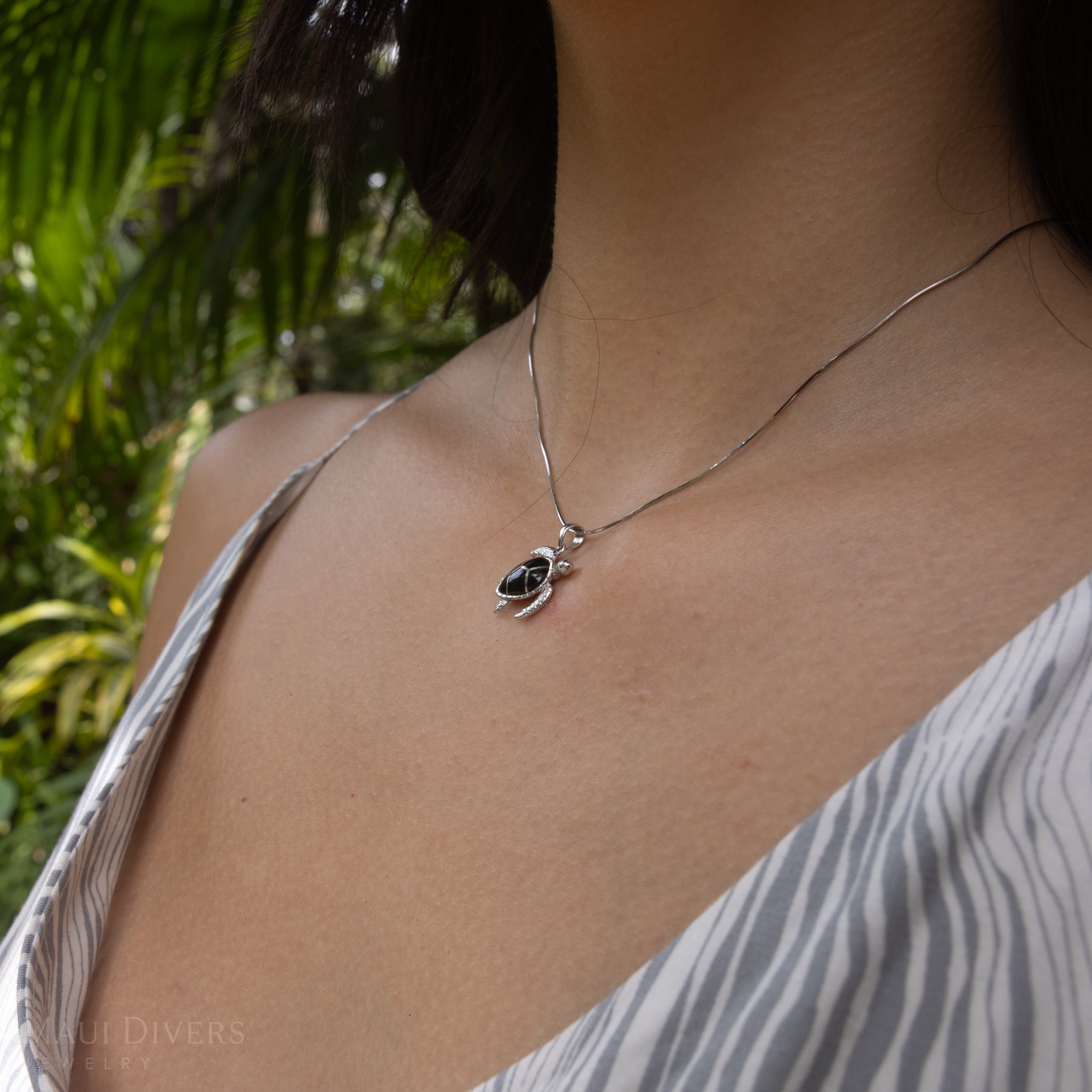 Honu Black Coral Pendant in Sterling Silver - 19mm