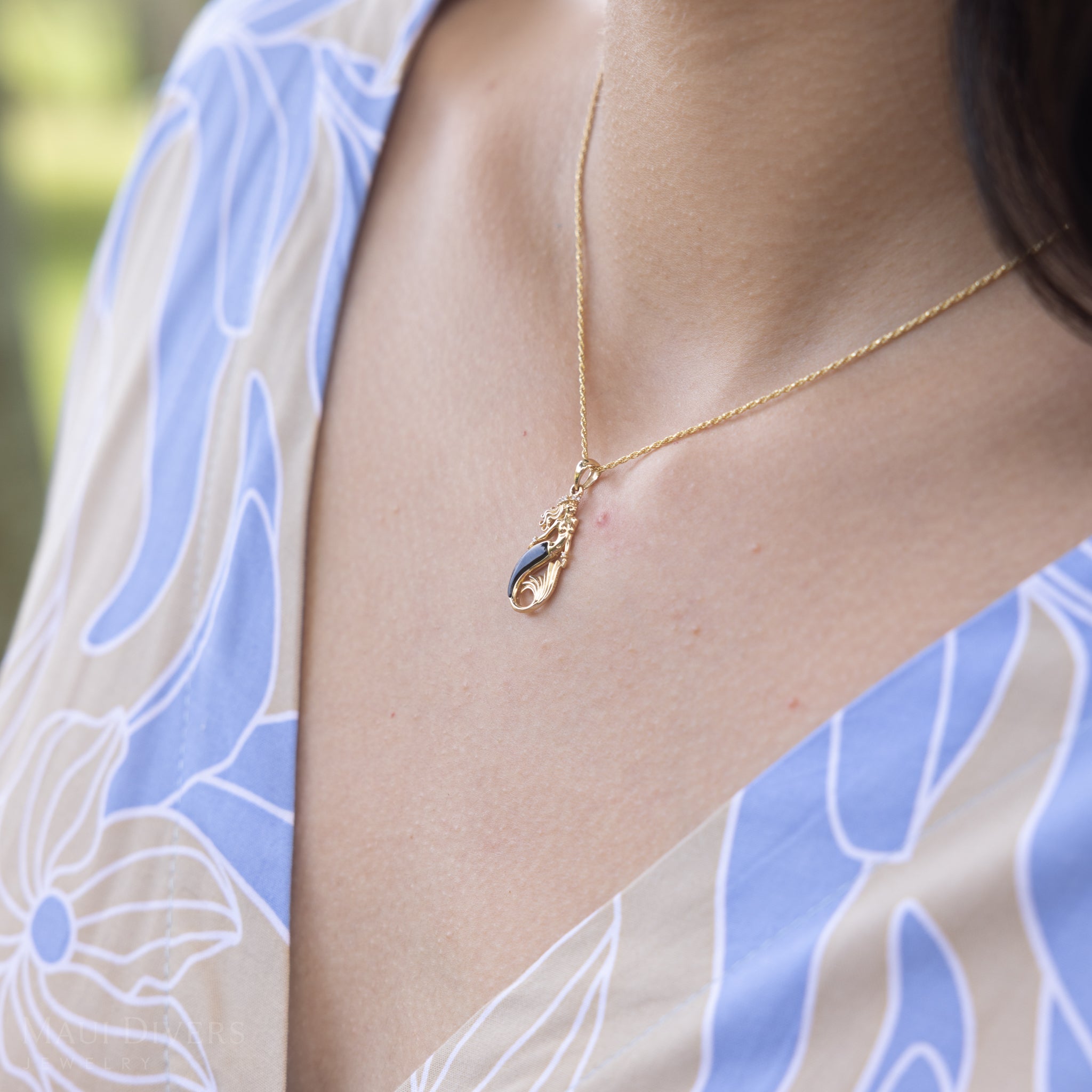 Sealife Mermaid Black Coral Pendant in Gold with Diamonds - 24mm