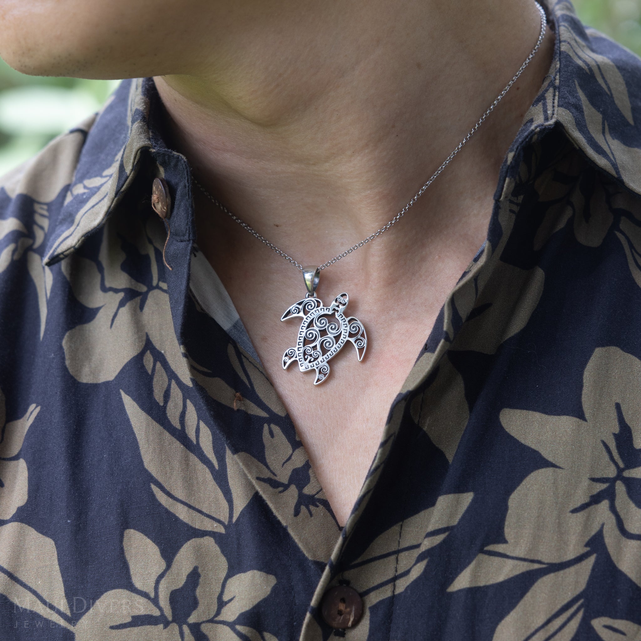 Honu Pendant in Sterling Silver - 30mm