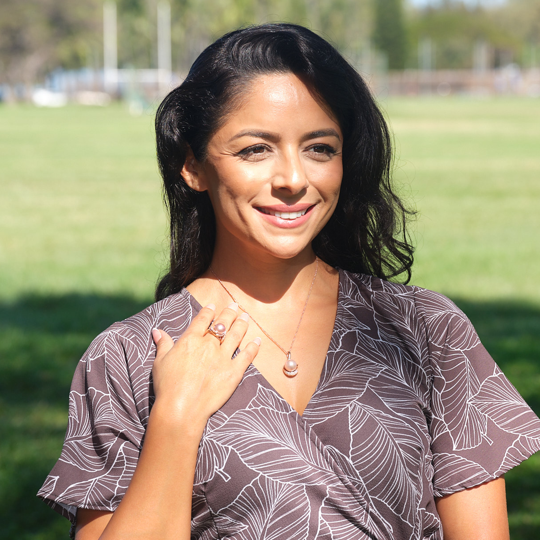 Lavender Freshwater Pearl Pendant in Rose Gold with Diamonds - 12-13mm