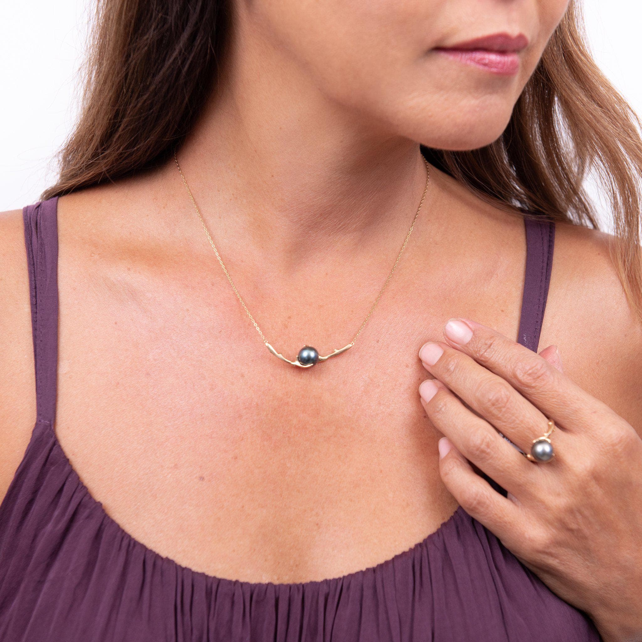 18" Hawaiian Heritage Tahitian Pearl Necklace in Gold-Maui Divers Jewelry