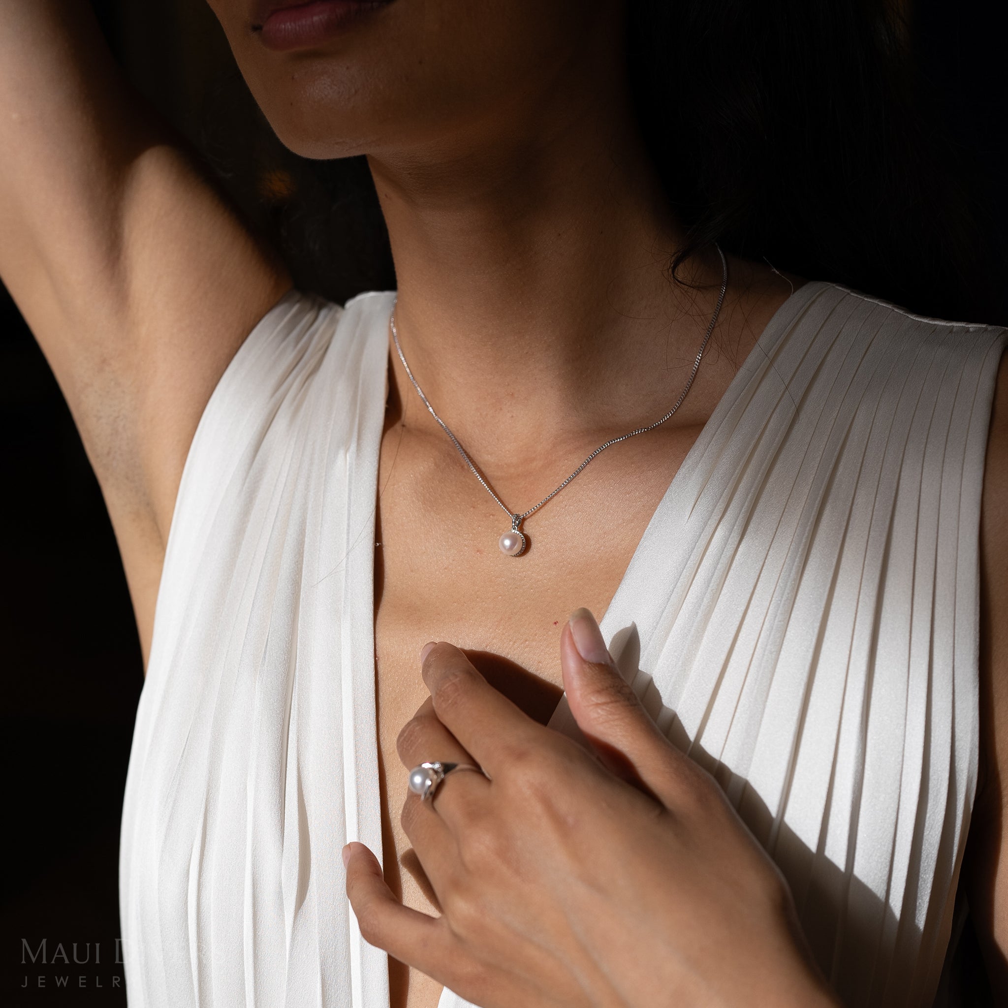 ヘイロー アコヤ ホワイト パール ペンダント ダイヤモンド ホワイトゴールド 8-8.5mm