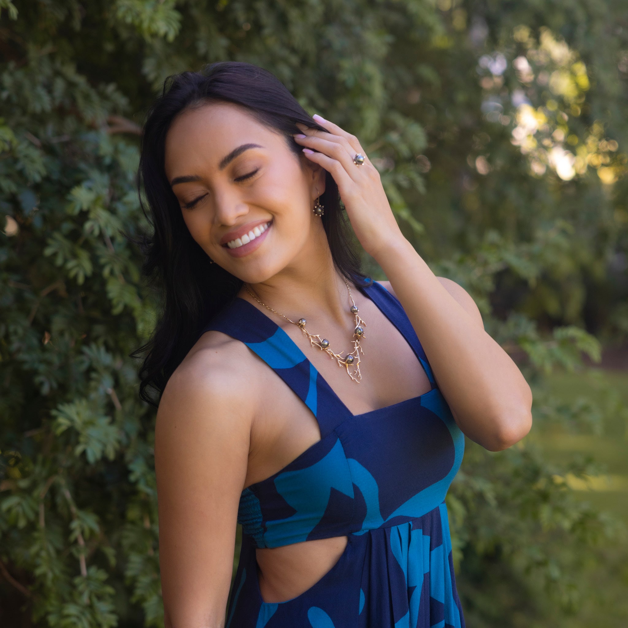 16-18インチ アジャスタブル ヘリテージ タヒチアン パール ネックレス ゴールド