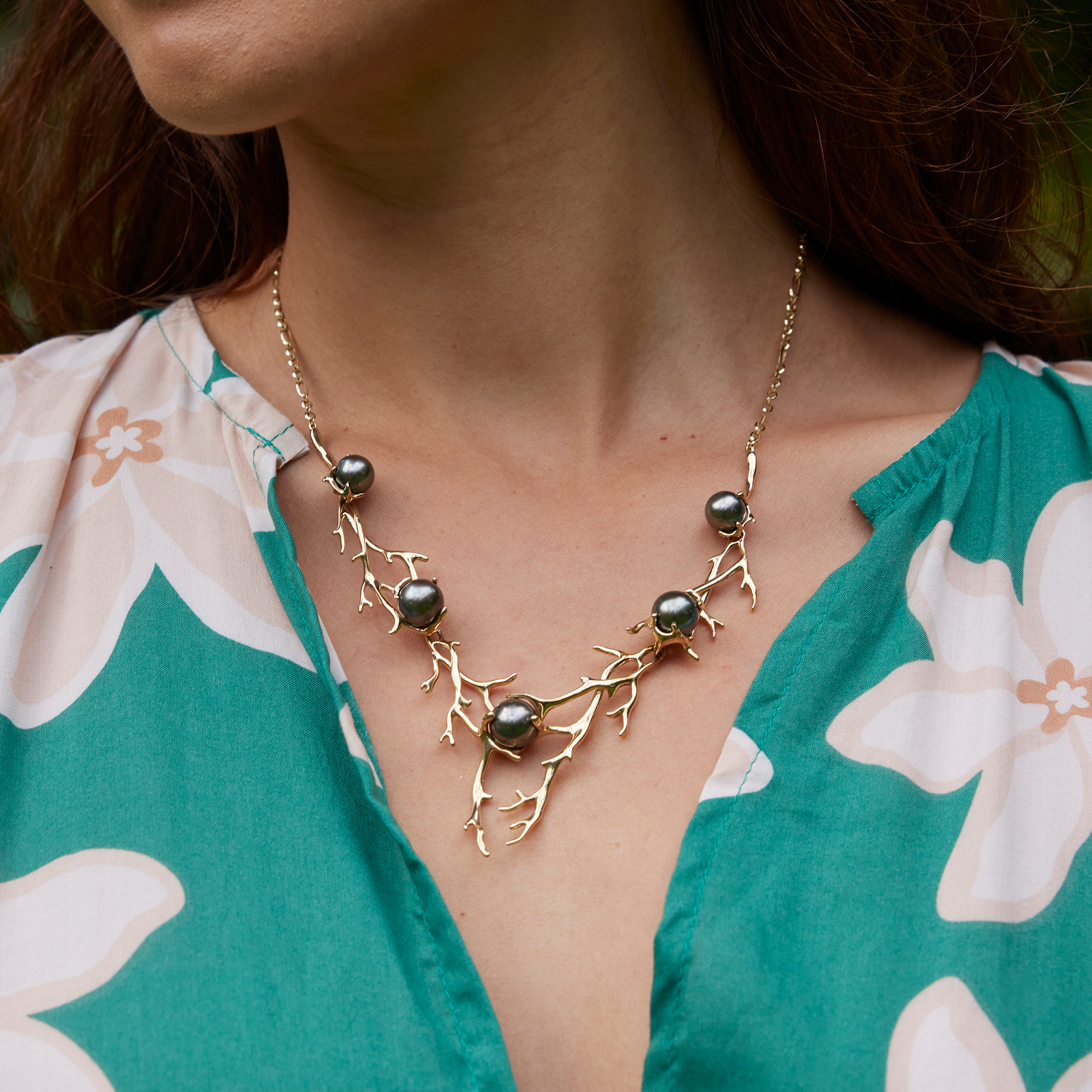 16-18インチ アジャスタブル ヘリテージ タヒチアン パール ネックレス ゴールド