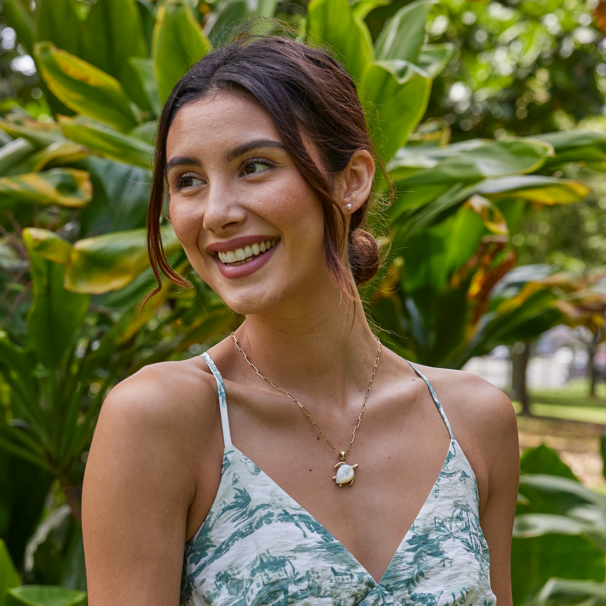 淡水ホワイトパールピアス ゴールド - 4-5mm