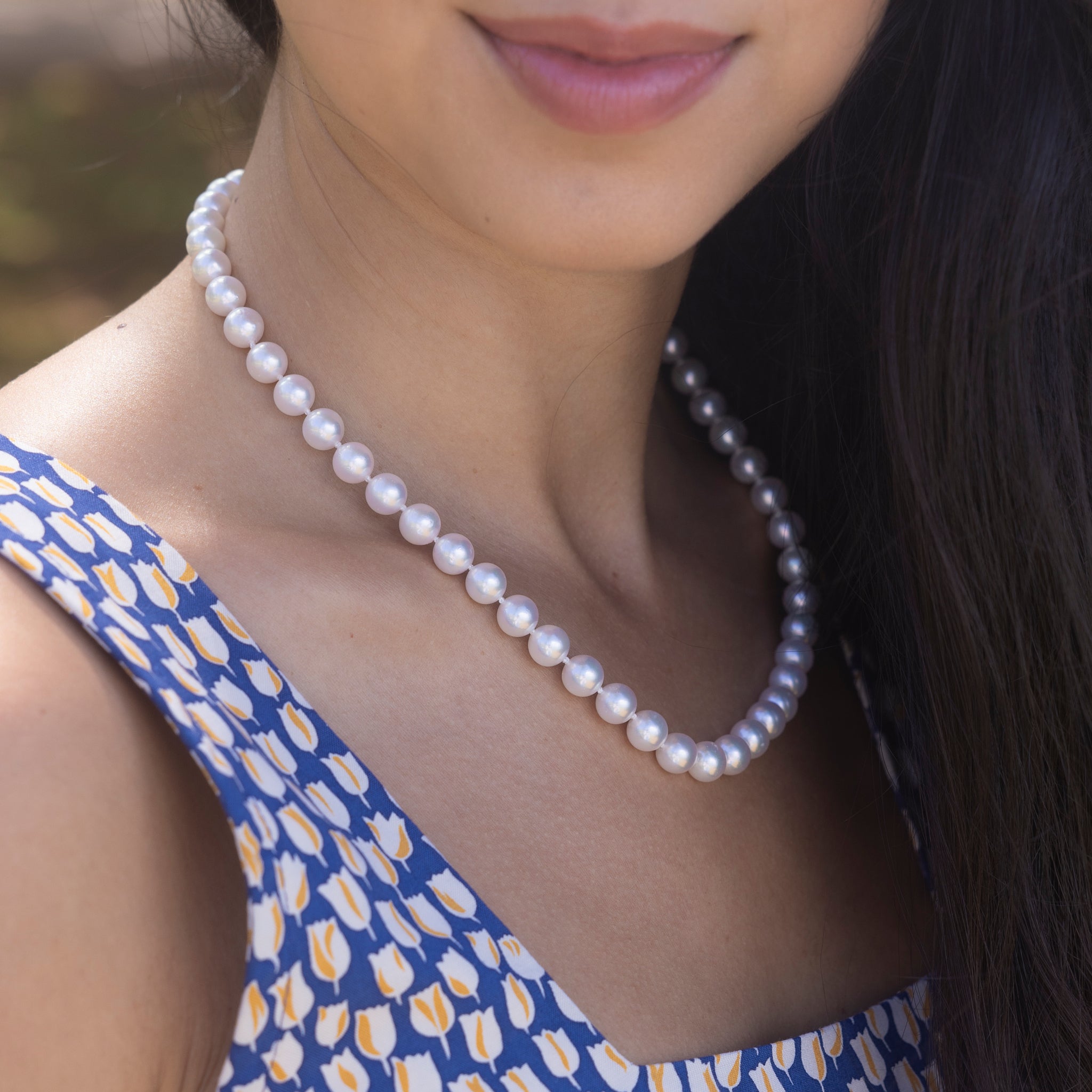 18-19インチ ゴールドクラスプ付アコヤホワイトパールストランド - 8-8.5mm