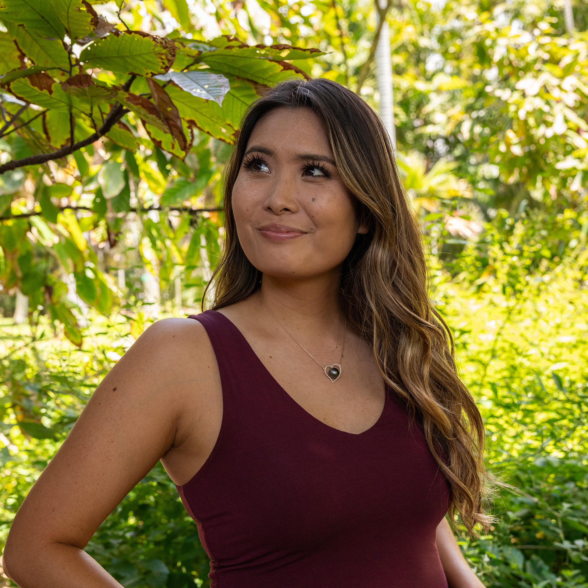 ゴールドの16 "タヒチアンブラックパールハートネックレス-12-13mm