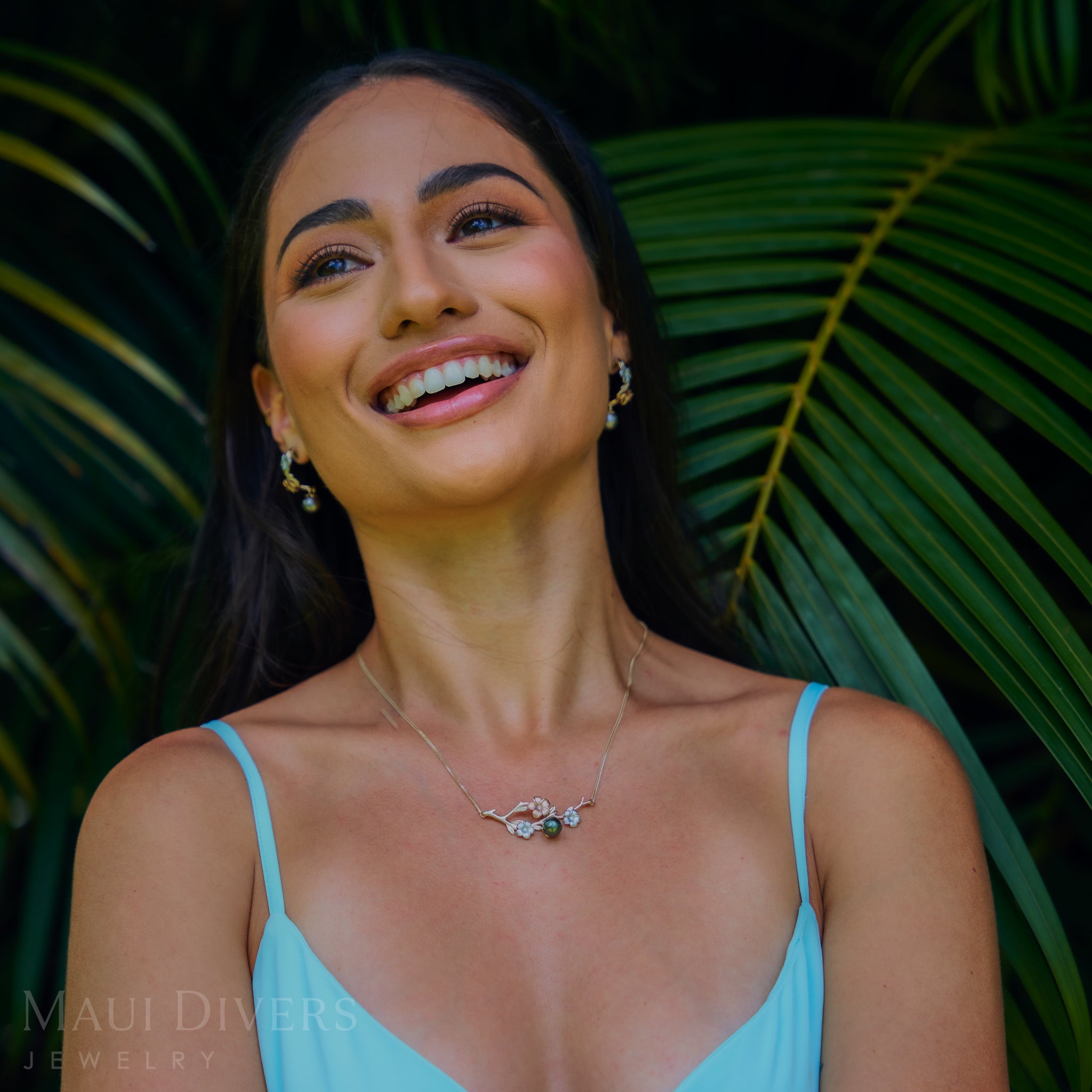 16-18" アジャスタブル パール イン ブルームプルメリア タヒチ黒真珠ネックレス ダイヤモンド スリーカラーゴールド 48mm