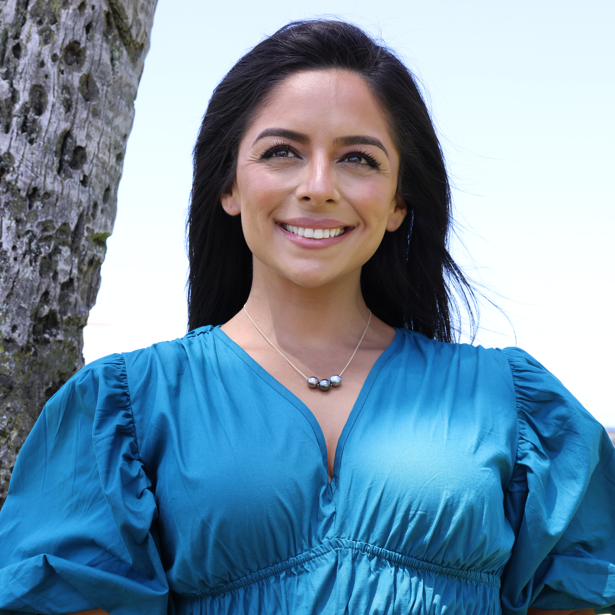 16-18インチ アジャスタブル タヒチ黒真珠ネックレス ゴールド 10-11mm