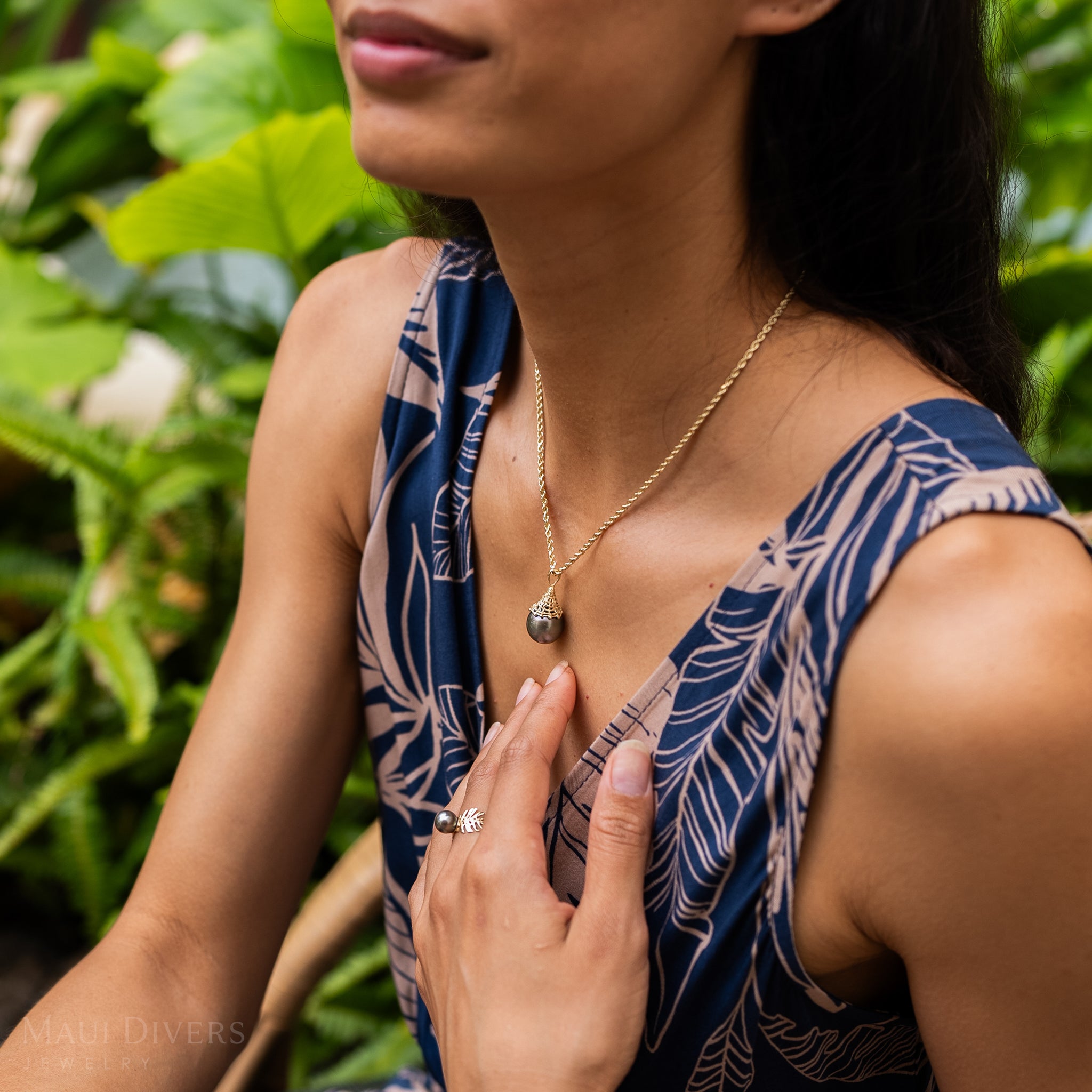 タヒチ黒真珠 フィッシュネット ペンダント ゴールド 14-17mm