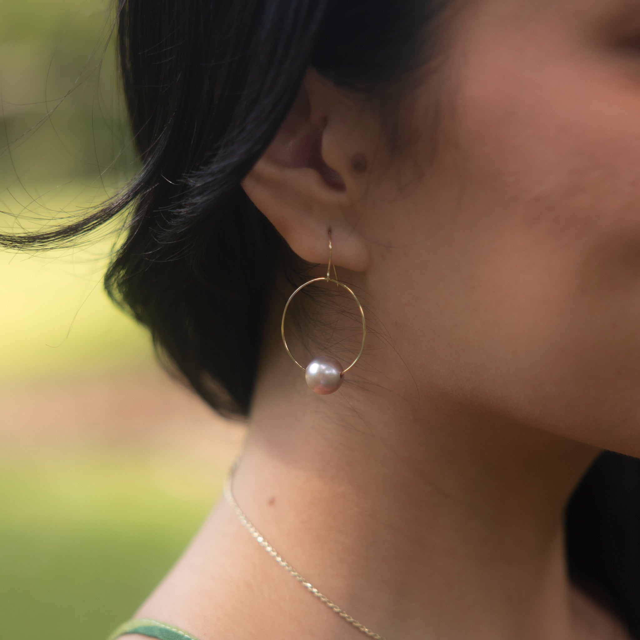 ライラック淡水パール・イヤリング ゴールド - 10-11mm