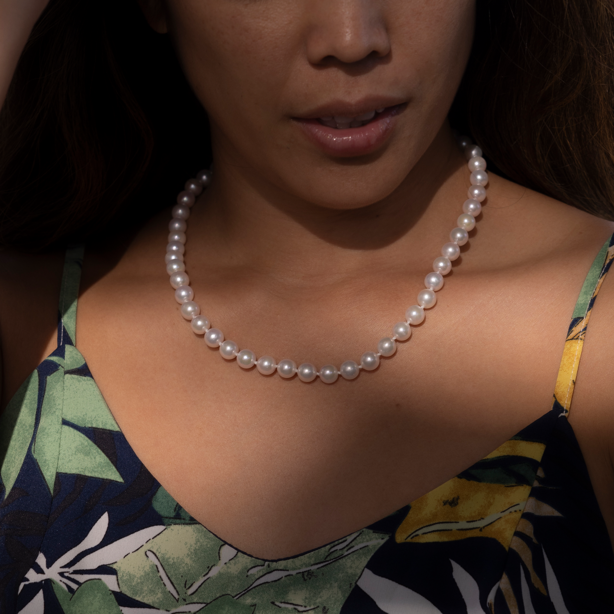 18-19インチ ゴールドクラスプ付アコヤホワイトパールストランド - 8-8.5mm