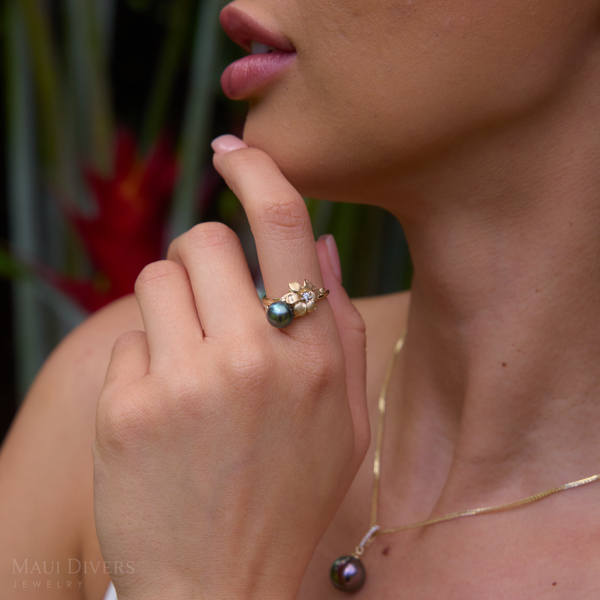Nāʻū タヒチ黒真珠 ダイヤモンド ゴールド リング - 7-8mm