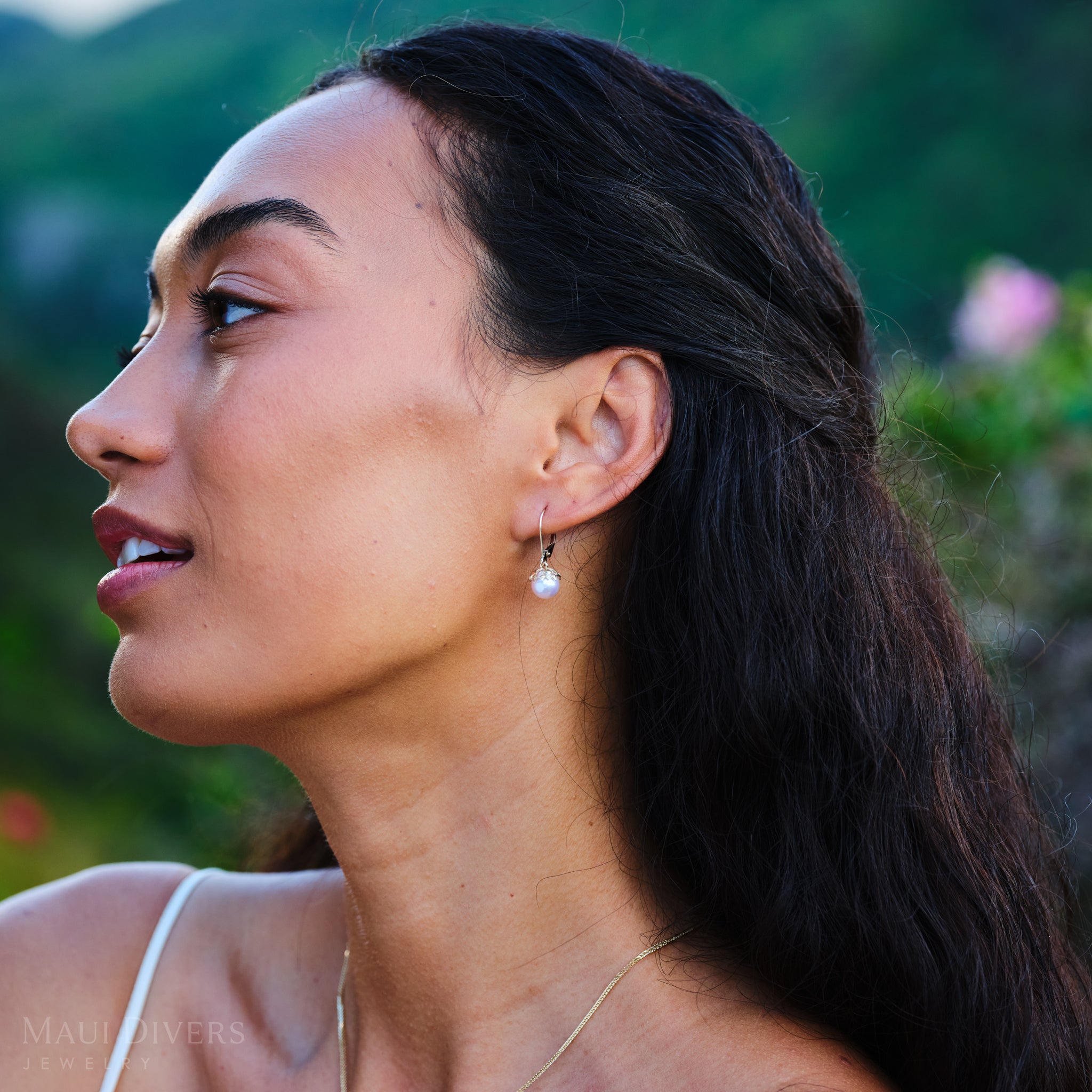 Hawaiian Quilted Star Akoya White Pearl Earrings in Gold - 8mm