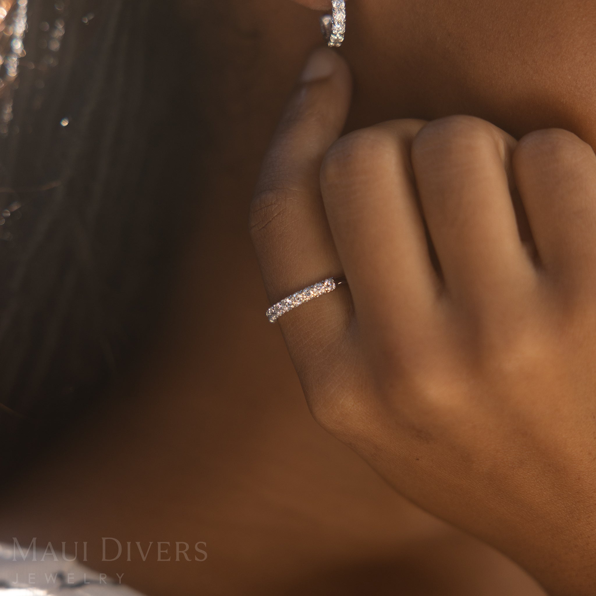 Hidden Hawaiʻi Maile Anniversary Ring in White Gold with Lab Grown Diamonds - 3mm