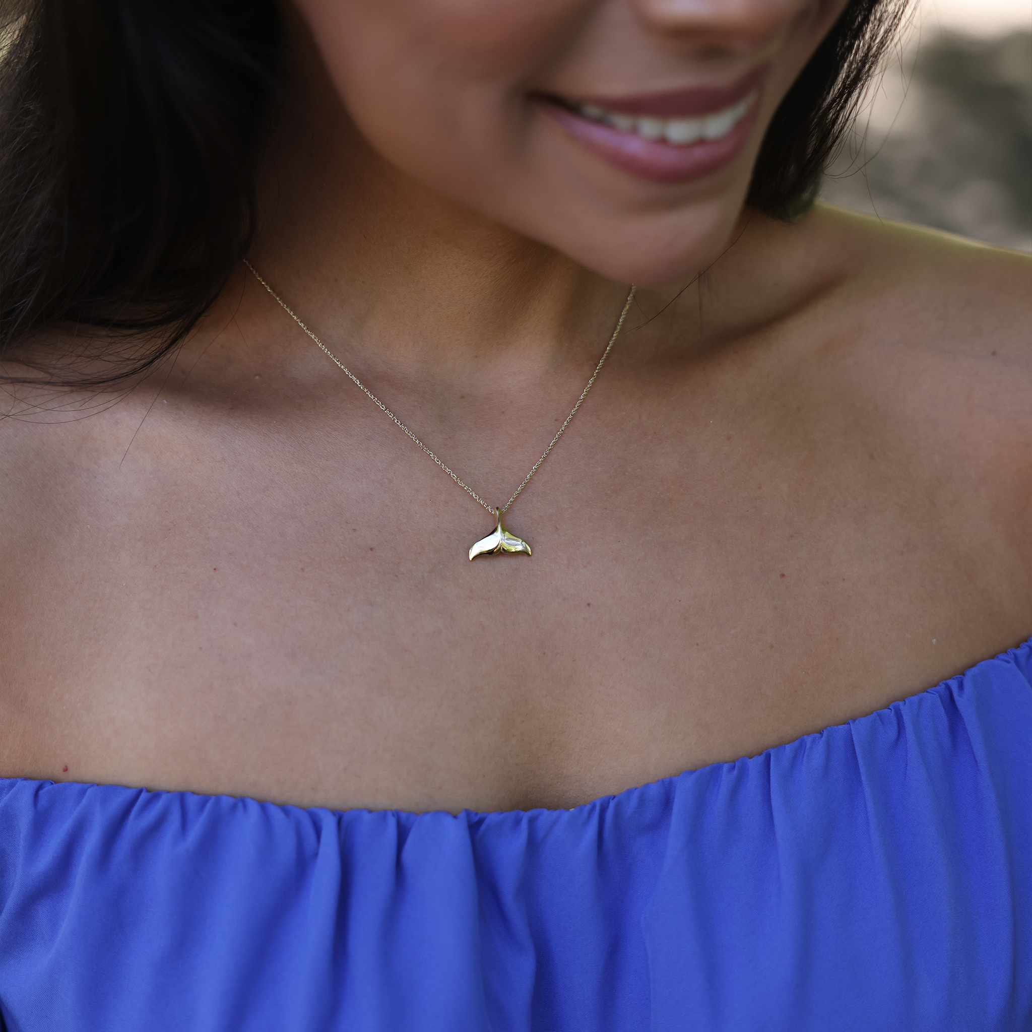 クジラの尾のペンダント ゴールド - 16mm