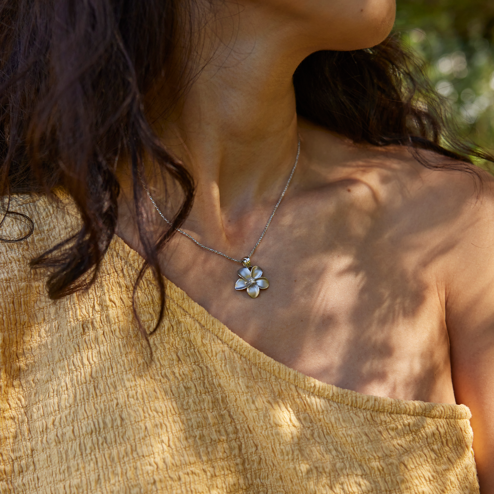 プルメリア ダイヤモンド ホワイトゴールド ペンダント - 18mm