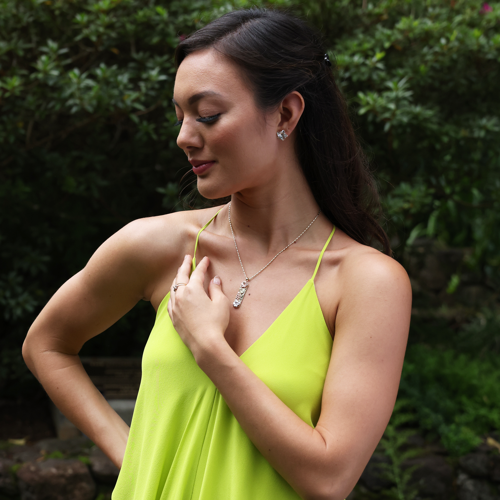 ハワイアン・ガーデンズ・ハイビスカス ペンダント - 39mm - Maui Divers Jewelry