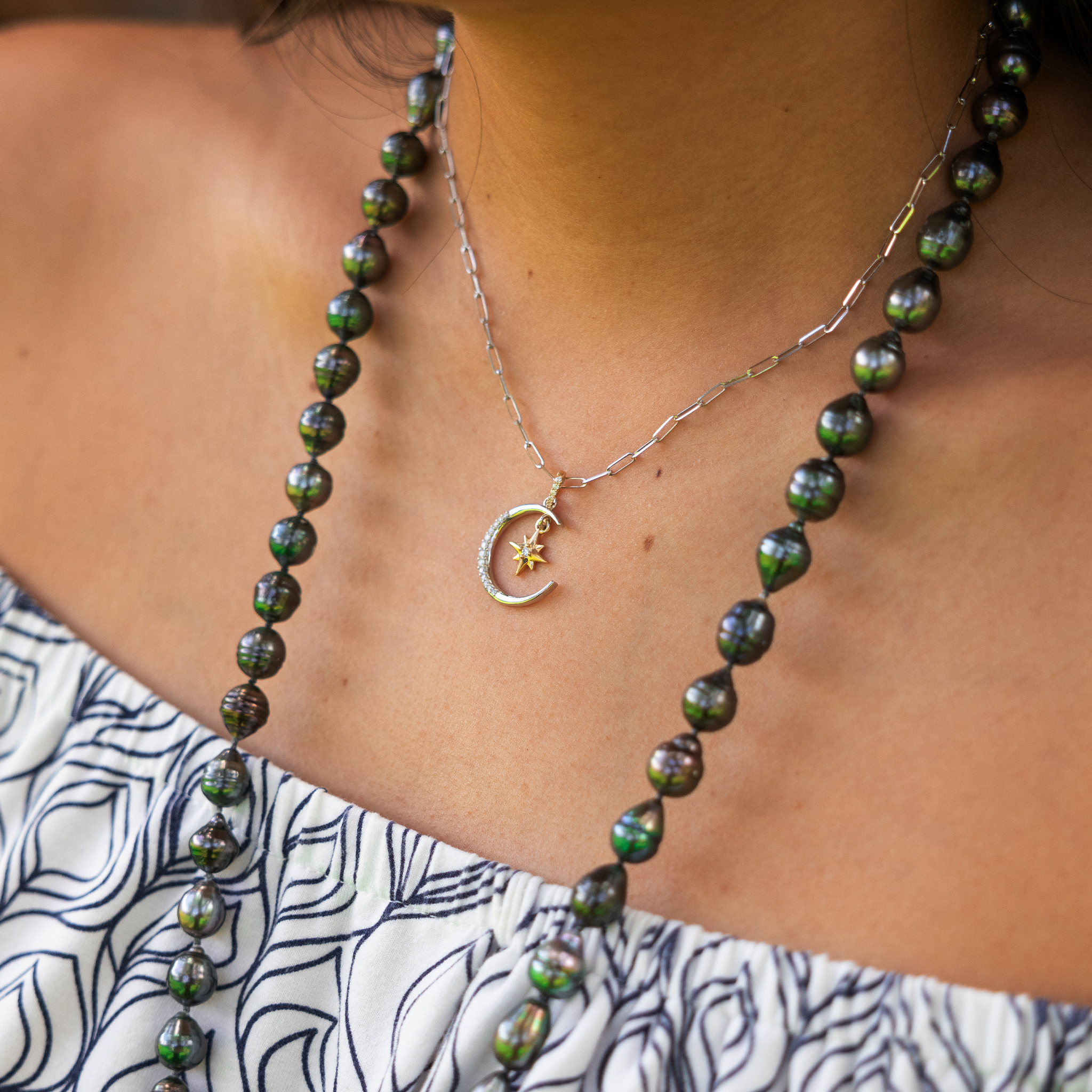 ムーン&スター・マーメイド・ペンダント ダイヤモンド・ツートーンゴールド - 19.5mm