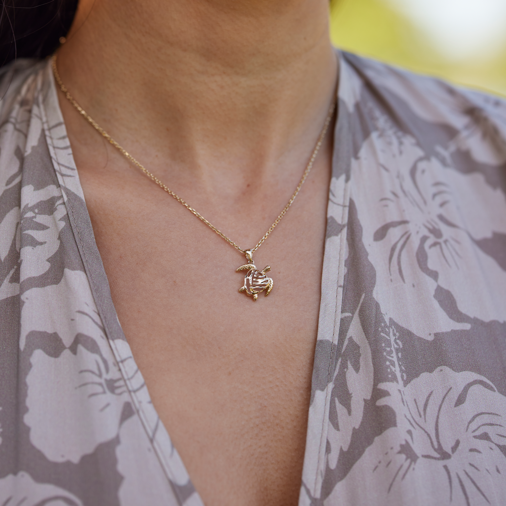 ホヌ・ペンダント ゴールド - 15mm