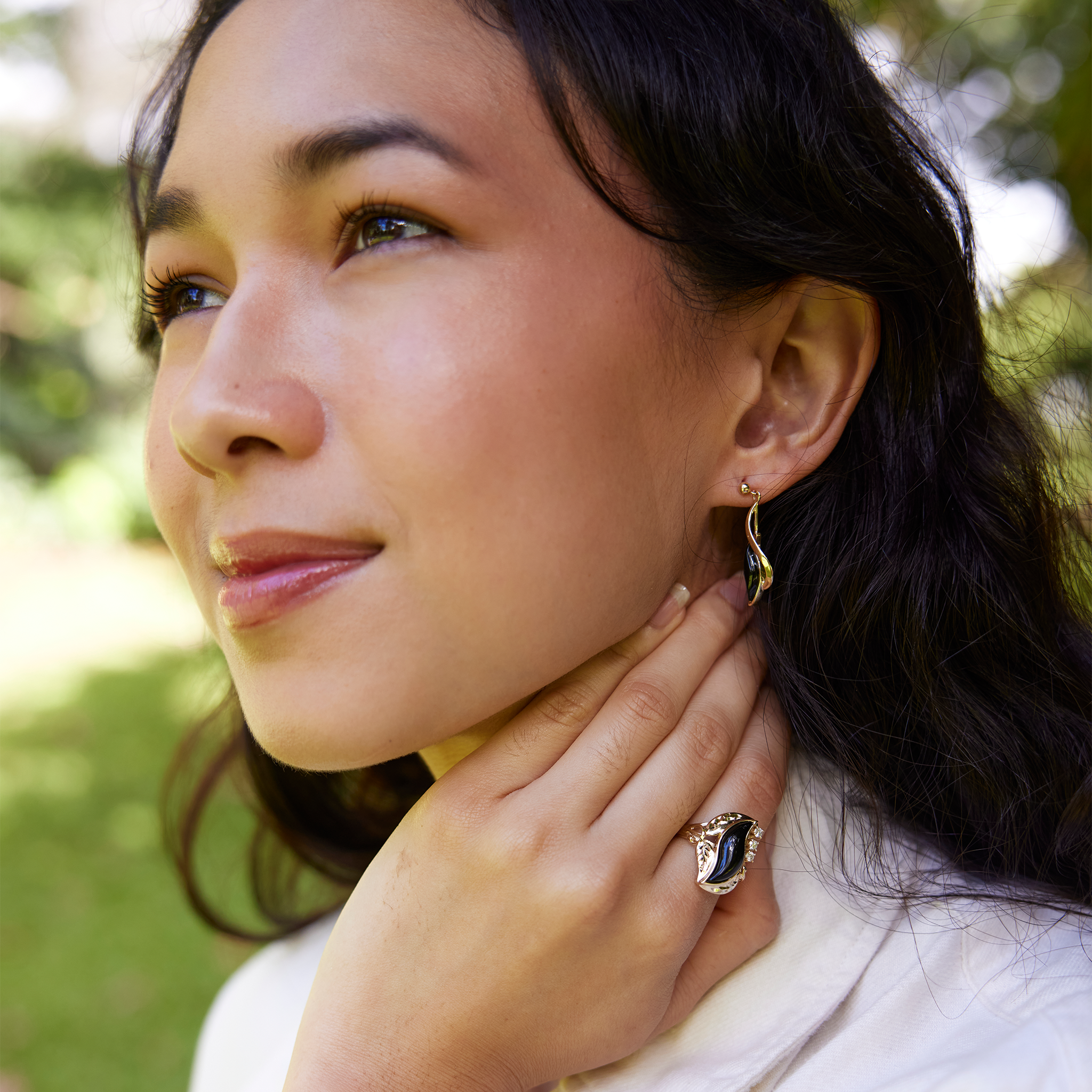 パラダイス ブラック コーラル イヤリング ゴールド