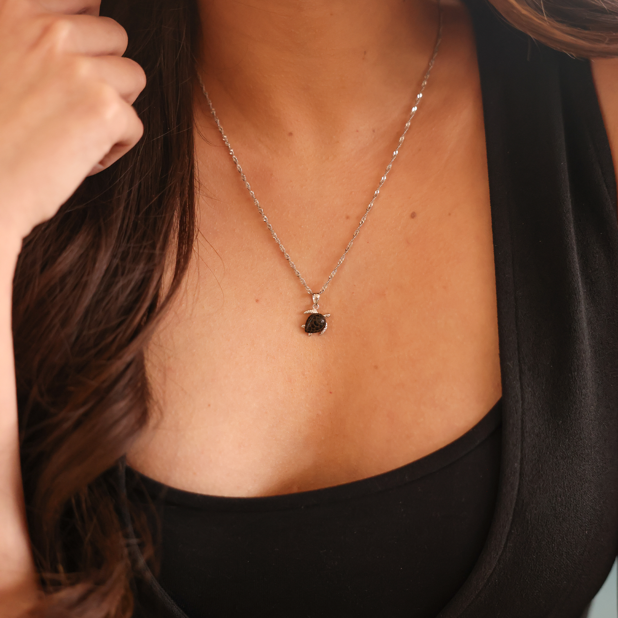 Honu Black Coral Pendant in White Gold - 11mm